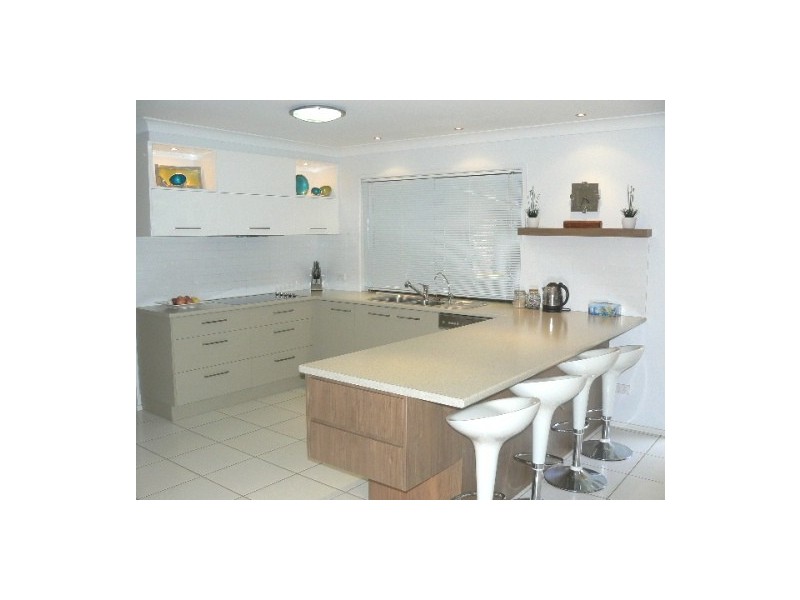 33 Clearwater Street, Ormiston QLD 4160