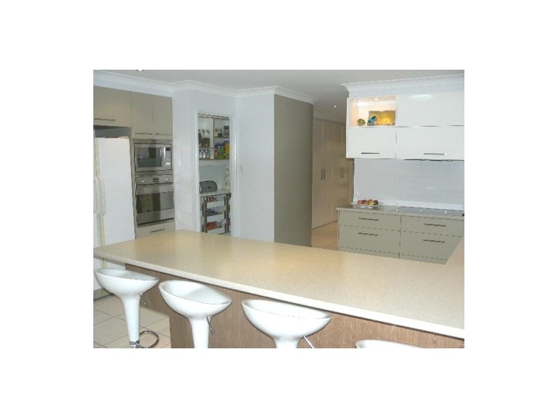 33 Clearwater Street, Ormiston QLD 4160