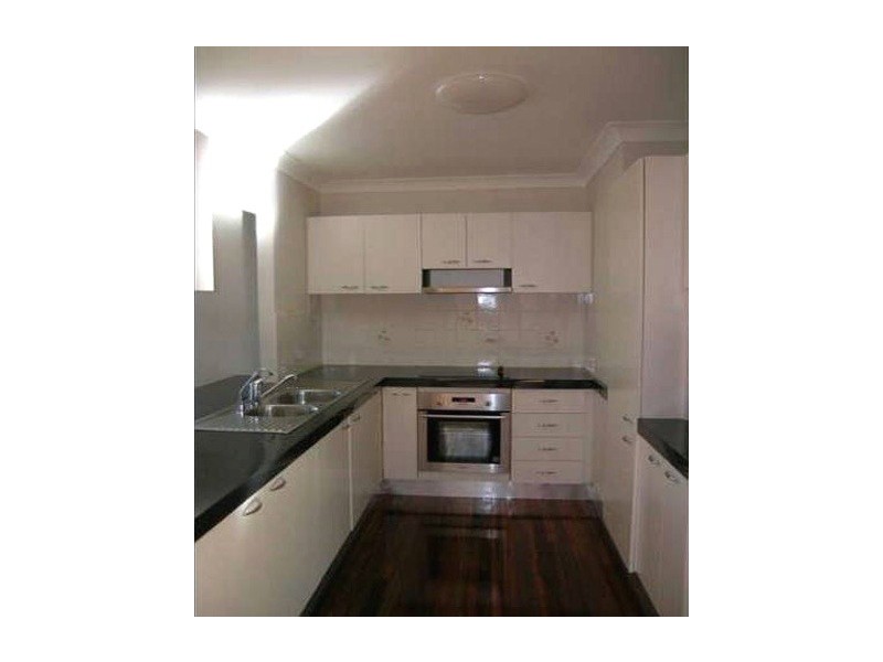 1 Maud Street, Birkdale QLD 4159