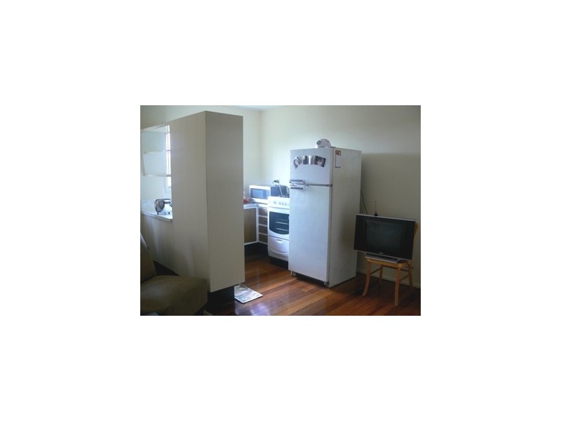 2/73 Henderson Street, Camp Hill QLD 4152