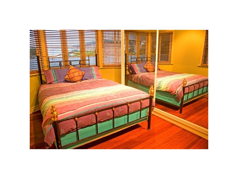 37 Shakespeare Street, Coorparoo QLD 4151