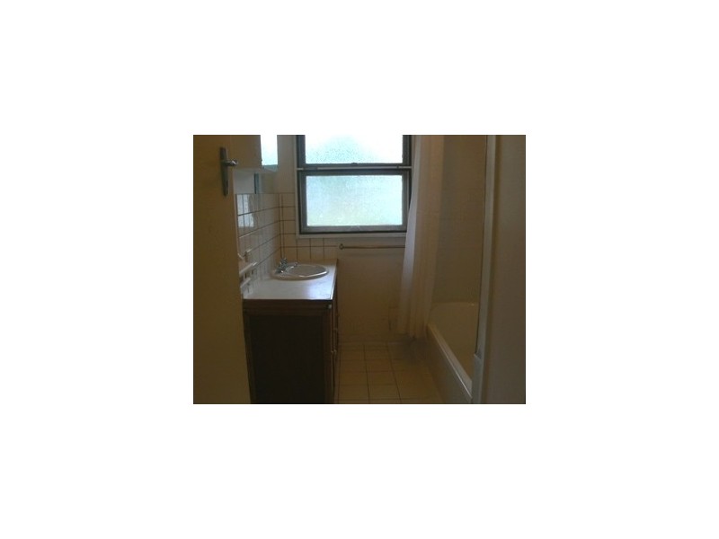 18 Hugh Street, Thorneside QLD 4158