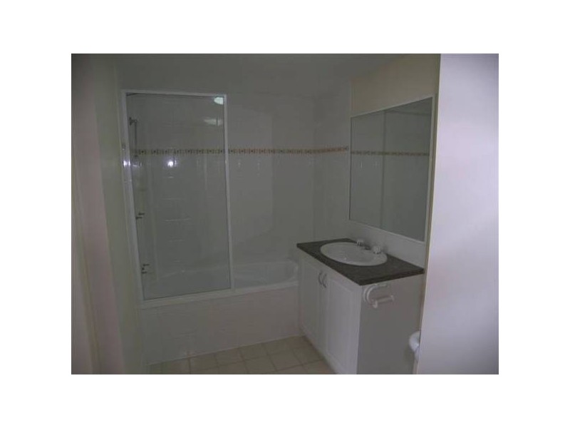 Labrador QLD 4215