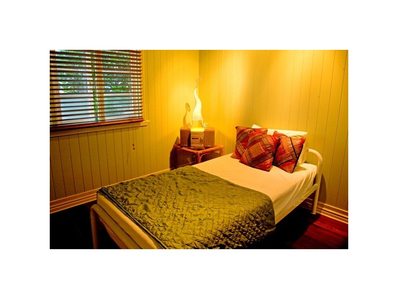 37 Shakespeare Street, Coorparoo QLD 4151