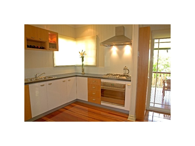 37 Shakespeare Street, Coorparoo QLD 4151