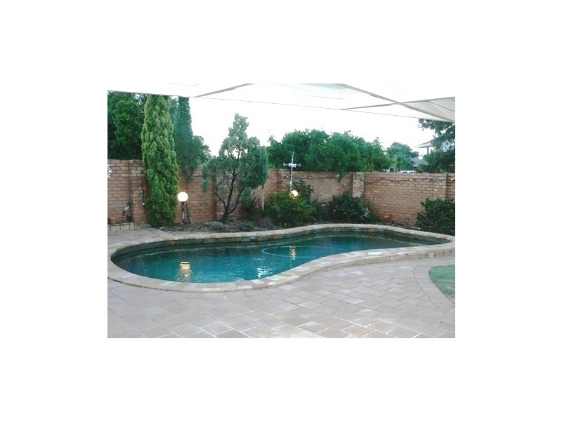 57 Dorsal Drive, Birkdale QLD 4159