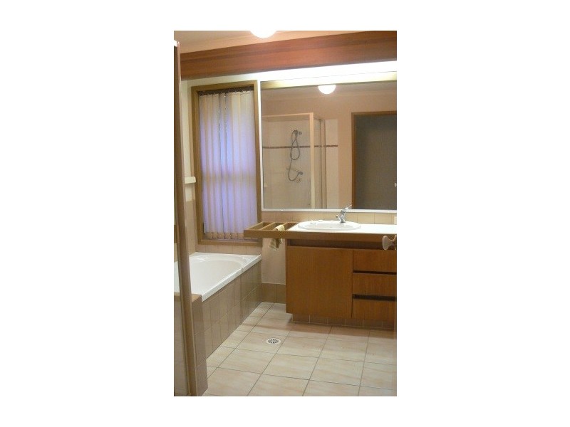 57 Dorsal Drive, Birkdale QLD 4159