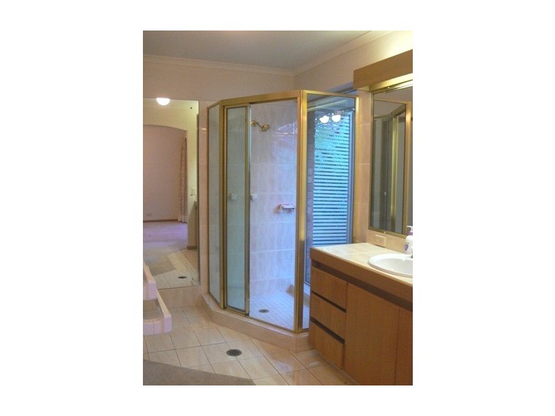 57 Dorsal Drive, Birkdale QLD 4159