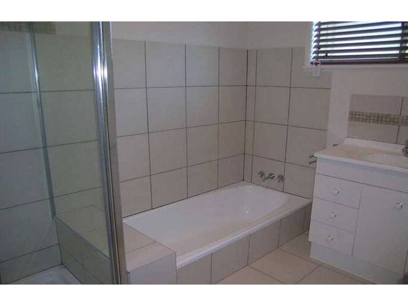 1 Maud Street, Birkdale QLD 4159