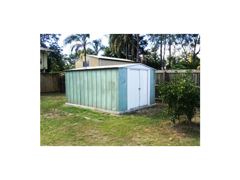 18 Hugh Street, Thorneside QLD 4158