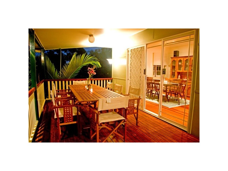 37 Shakespeare Street, Coorparoo QLD 4151