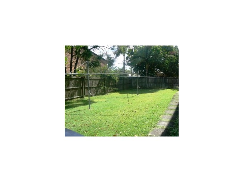 2/73 Henderson Road, Camp Hill QLD 4152