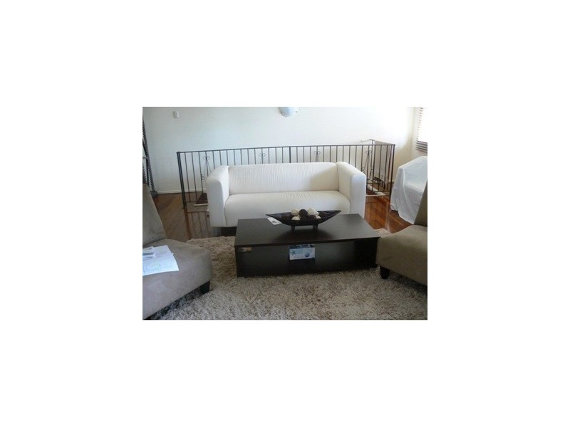 2/73 Henderson Road, Camp Hill QLD 4152