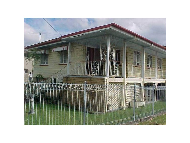 147 Pine Street, Wynnum QLD 4178