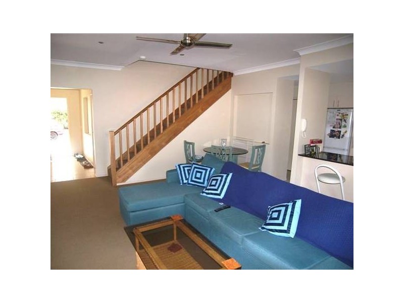 19/170 Whiting Street, Labrador QLD 4215