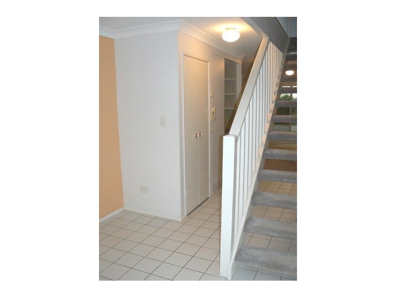 2/2 Channel Street, Cleveland QLD 4163