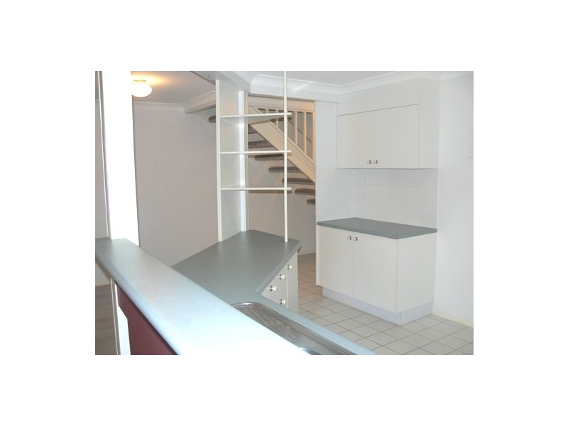 2/2 Channel Street, Cleveland QLD 4163