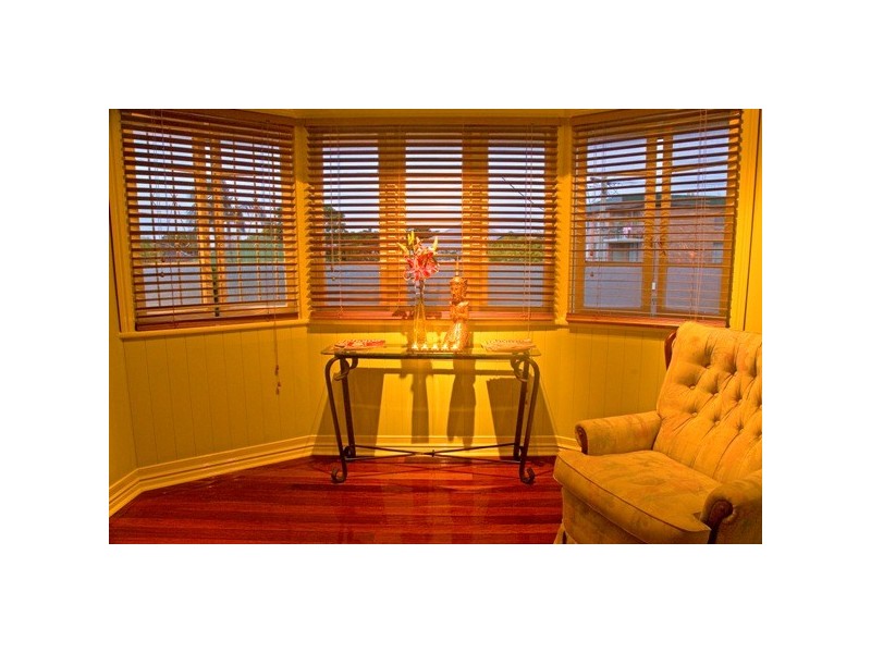 37 Shakespeare Street, Coorparoo QLD 4151