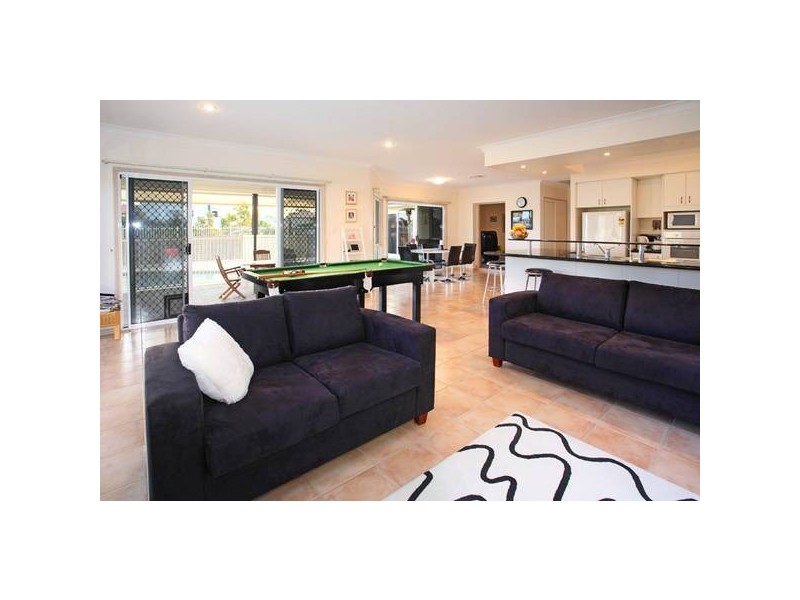 21 Allan Day Drive, Wellington Point QLD 4160