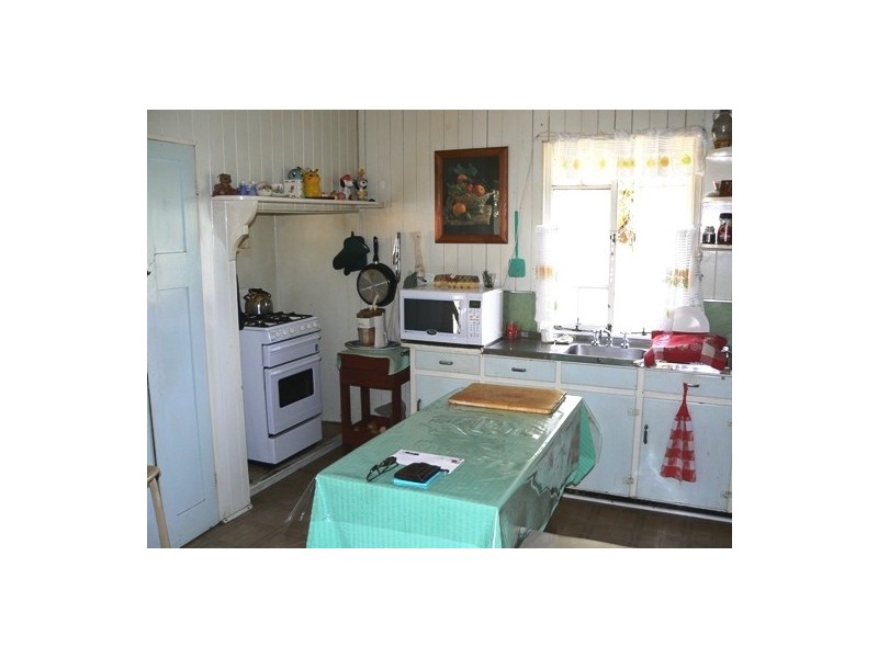 56 Fairfield Road, Fairfield QLD 4103