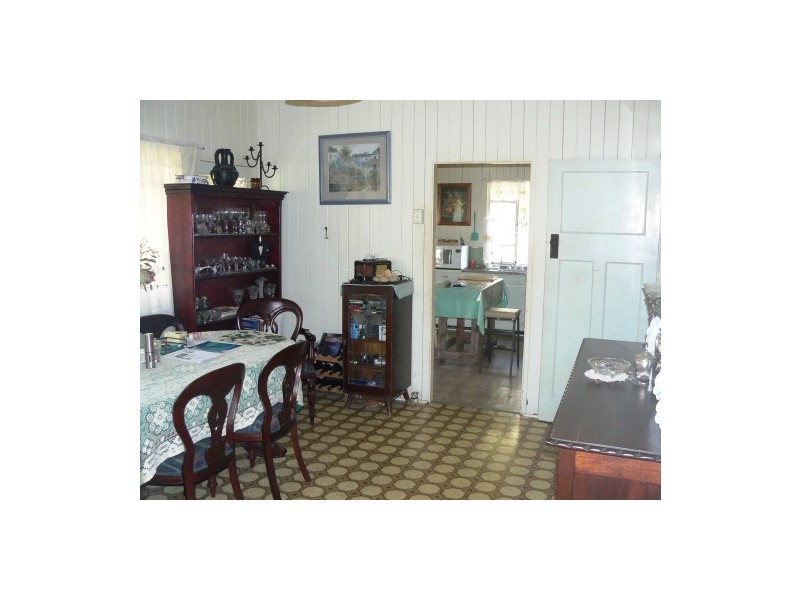 56 Fairfield Road, Fairfield QLD 4103