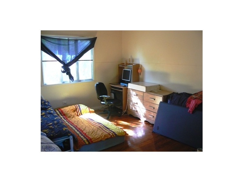 6 Boongall Road, Camp Hill QLD 4152