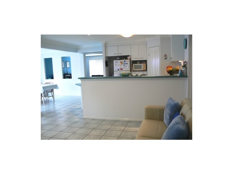 16 Haig Road, Birkdale QLD 4159