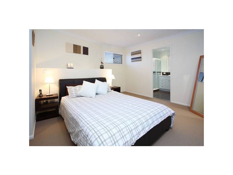 21 Allan Day Drive, Wellington Point QLD 4160