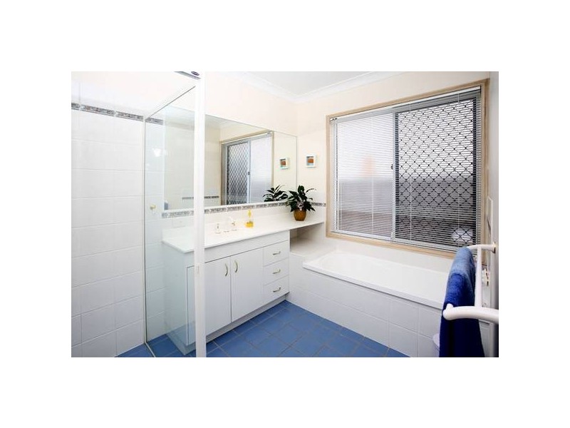 21 Allan Day Drive, Wellington Point QLD 4160