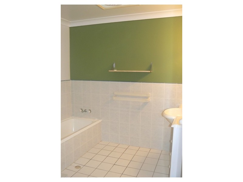 2/2 Channel Street, Cleveland QLD 4163