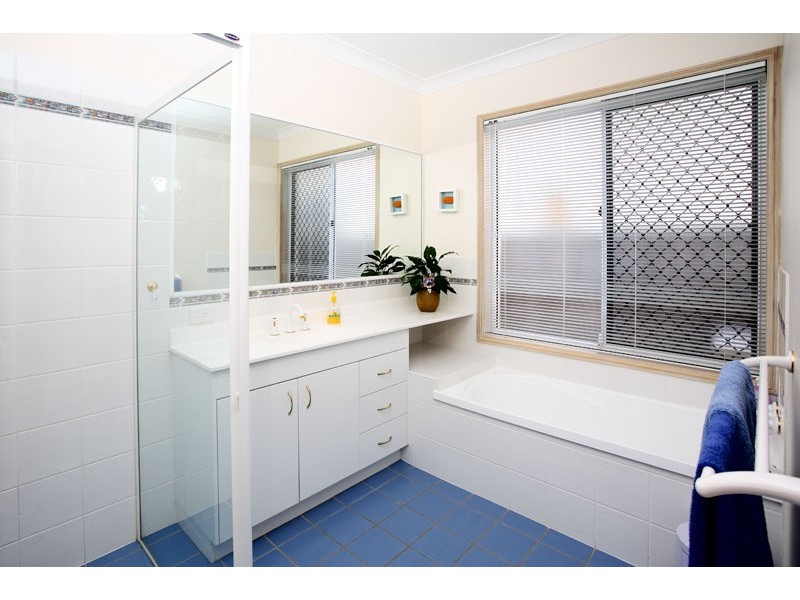 21 Allan Day Drive, Wellington Point QLD 4160