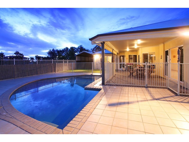 21 Allan Day Drive, Wellington Point QLD 4160