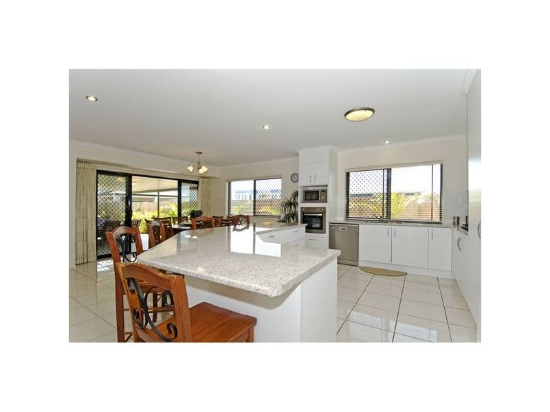 3 Nadine Crescent, Thornlands QLD 4164