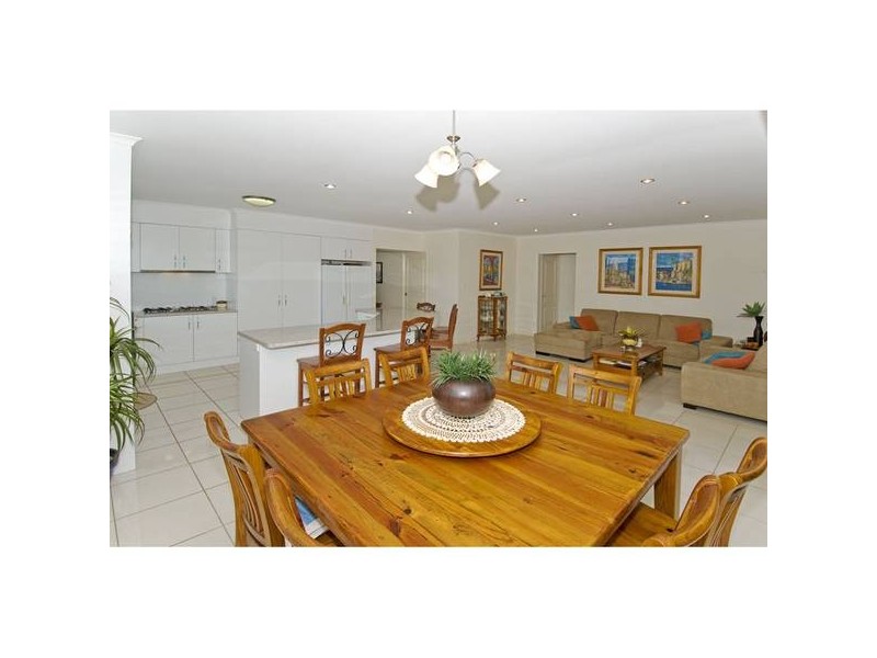 3 Nadine Crescent, Thornlands QLD 4164