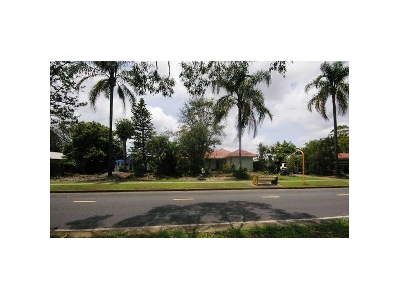 110 Randall Road, Wynnum West QLD 4178