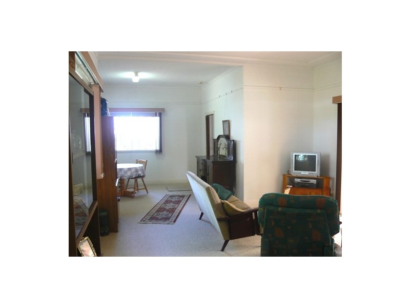 110 Randall Road, Wynnum West QLD 4178