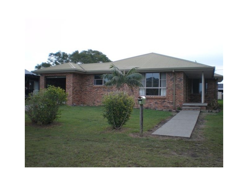 24 Naiooka Street, East Kempsey NSW 2440