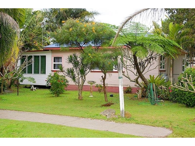 60 Straight Street, Hat Head NSW 2440