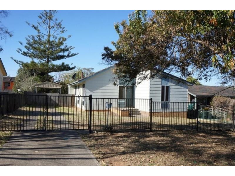 13 Eric Kennedy Street, Kempsey NSW 2440