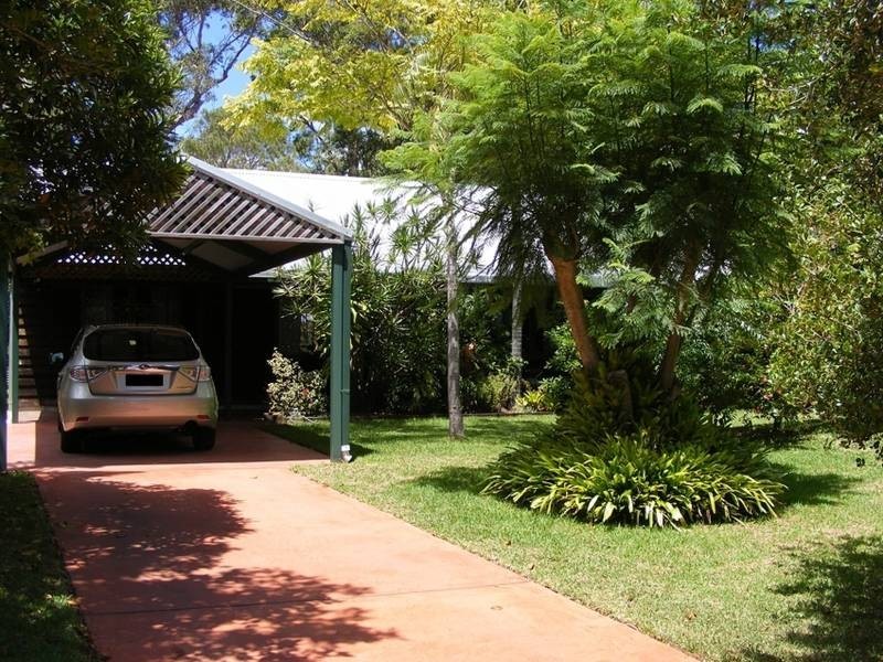 9 Nineteenth Ave, Stuarts Point NSW 2441