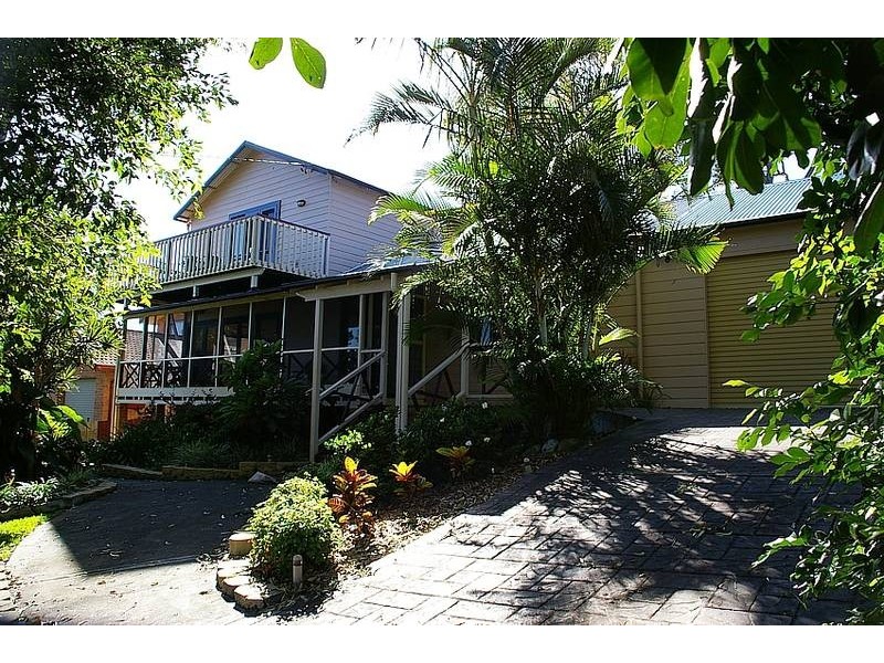 4 Kinchela Street, Crescent Head NSW 2440