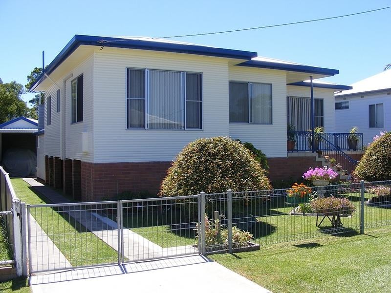 4 Russell Ave, Smithtown NSW 2440
