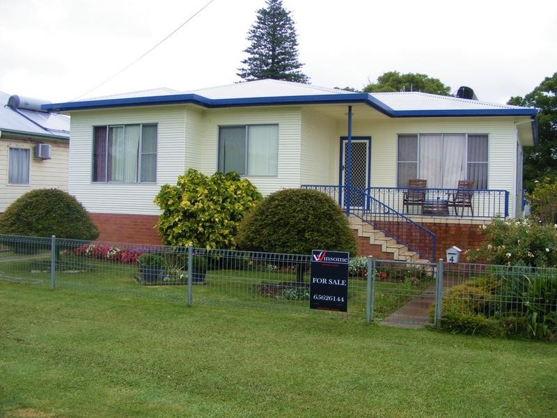 4 Russell Ave, Smithtown NSW 2440