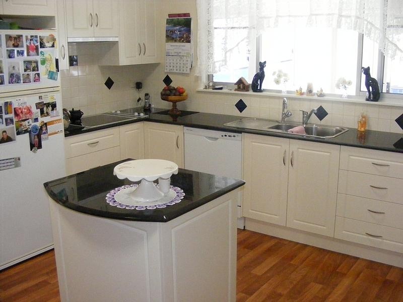 4 Russell Ave, Smithtown NSW 2440