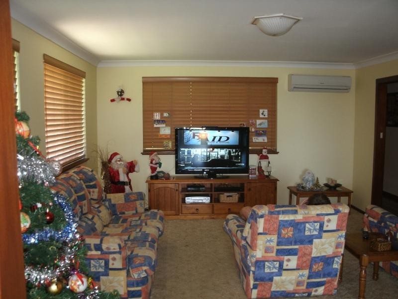 2 Lawrence Crescent, Kempsey NSW 2440