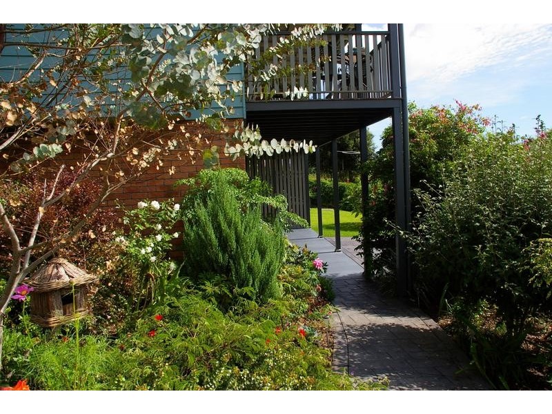 13 Milton Dufty Place, East Kempsey NSW 2440