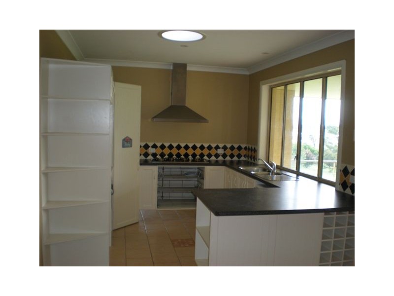 12 Geoffrey Partridge Place, Kempsey NSW 2440