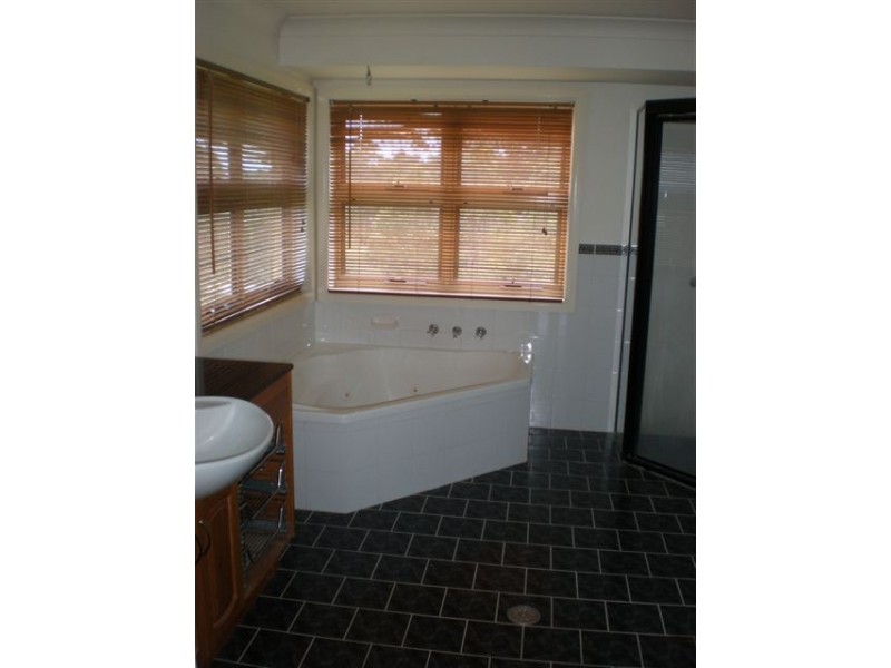 12 Geoffrey Partridge Place, Kempsey NSW 2440