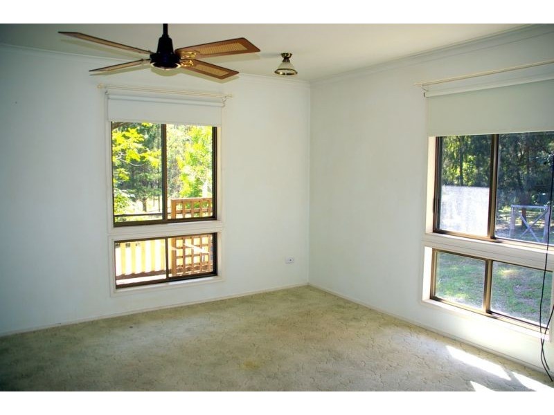 129 Bushland Drive,, Yarravel NSW 2440