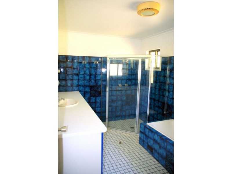 129 Bushland Drive,, Yarravel NSW 2440